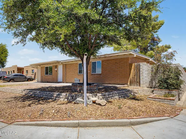 7841 E Longleaf Pl, Tucson, AZ 85730