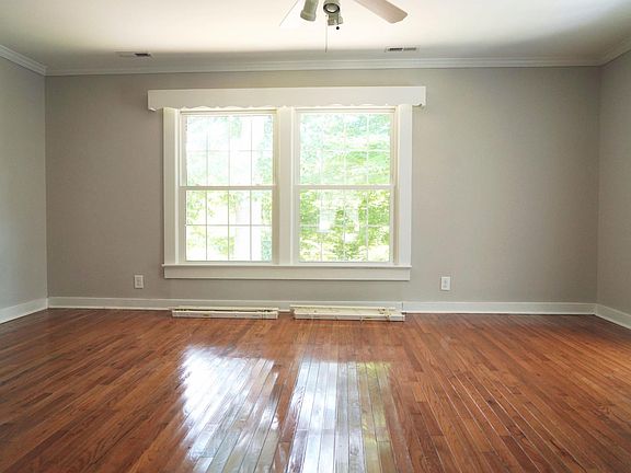 2nd image of 677 Combs Cir