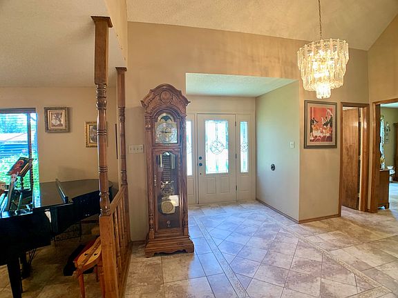 2nd image of 6305 Bainbridge Dr