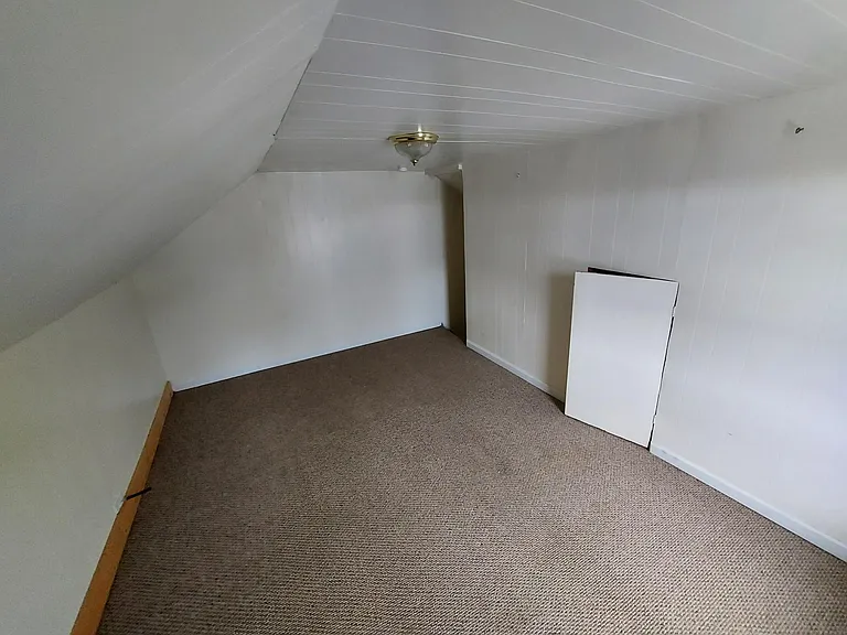 111 E Railroad St — Photo 10
