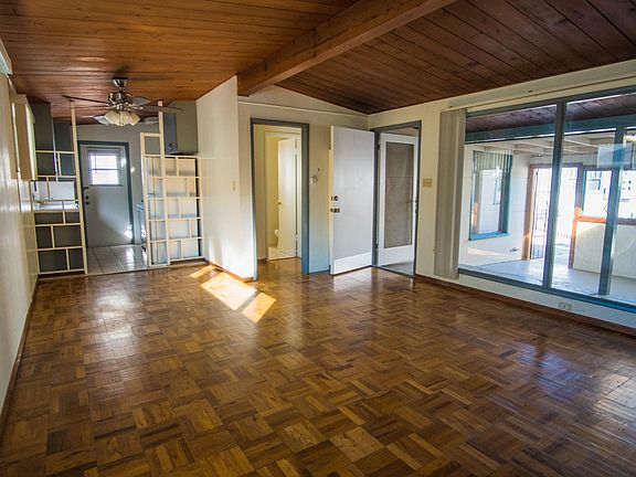 5th image of 4648 33rd St