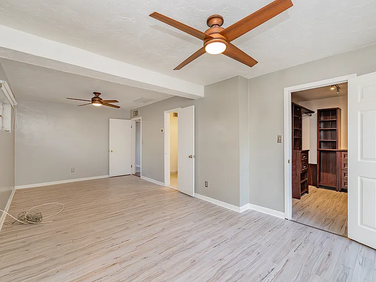 2827 E La Cienega Pl — Photo 18
