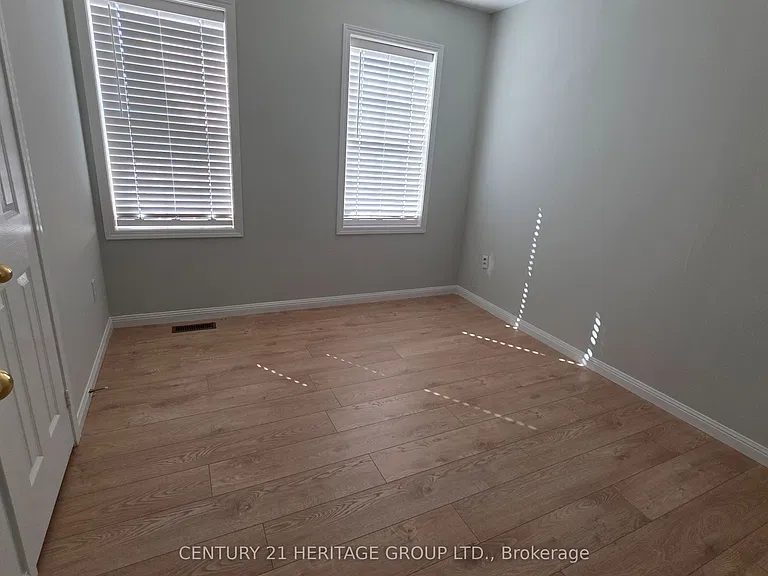 1134 Barclay Cir — Photo 13