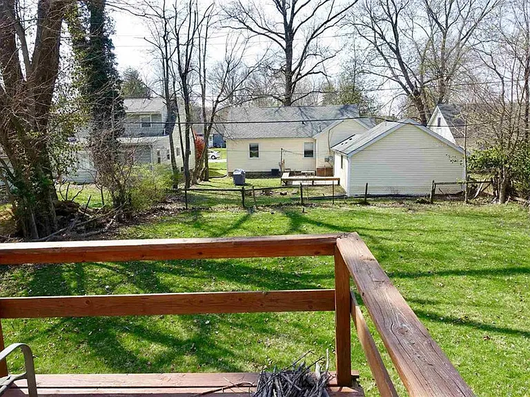 416 S Eastside Dr — Photo 38