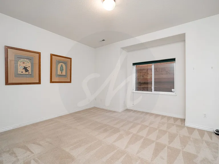 1924 Montebello Dr W — Photo 17