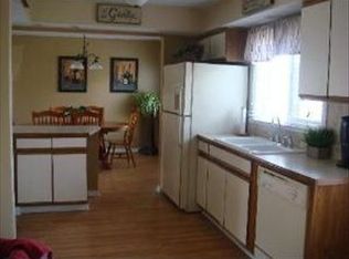 1531 Candlewood Dr, Crystal Lake, IL 60014