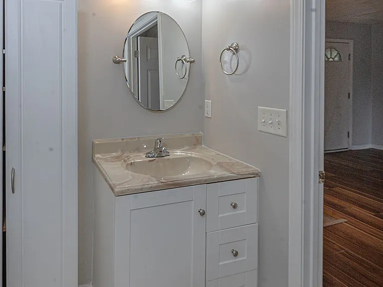 4527 Fairview Dr — Photo 18