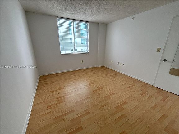 3rd image of 126 SW 17th Rd APT 505