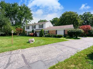 2377 Williamstown Ct, Bloomfield Hills, MI 48304