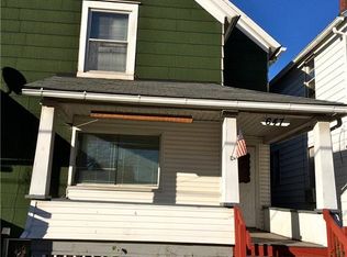 647 Hopocan Ave, Barberton, OH 44203
