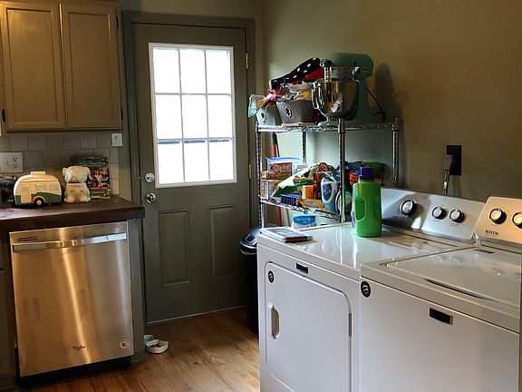 3rd image of 800 Main Ave APT D