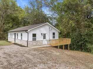 295 Spring Dr, Muscle Shoals, AL 35661