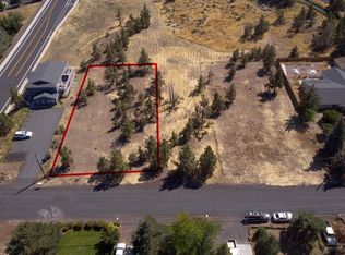 2718 SW Glacier Ave, Redmond, OR 97756