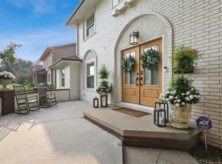 4425 Aurora Ave, Des Moines, IA 50310