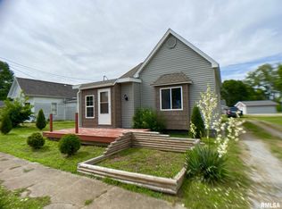 207 W Sylvia Ave, Christopher, IL 62822