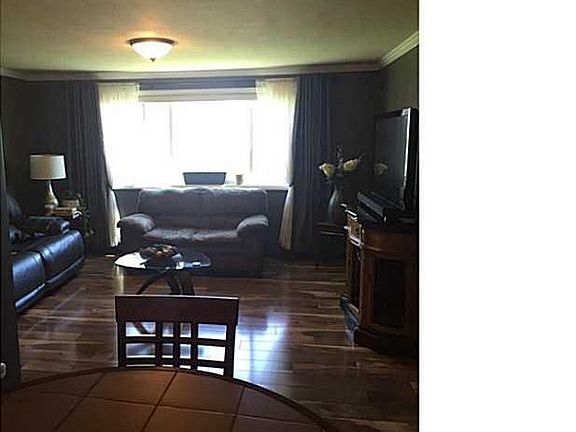 5th image of 8121 Valle Dr APT B4