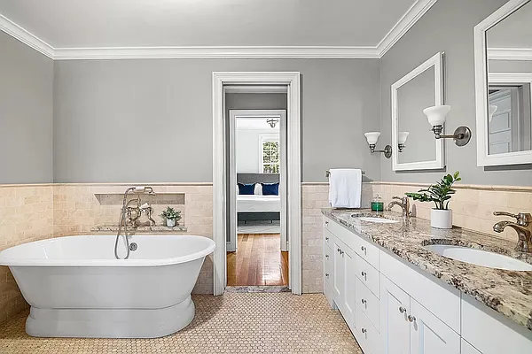 Rented by Corcoran | media 13