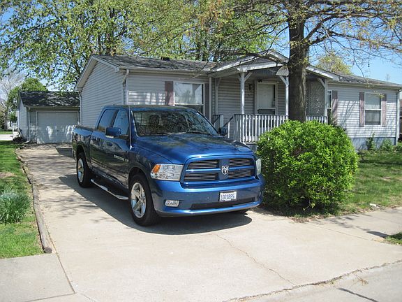 Driveway along side of house