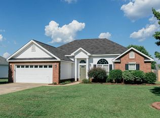 104 Bridlepath Way, Warner Robins, GA 31088