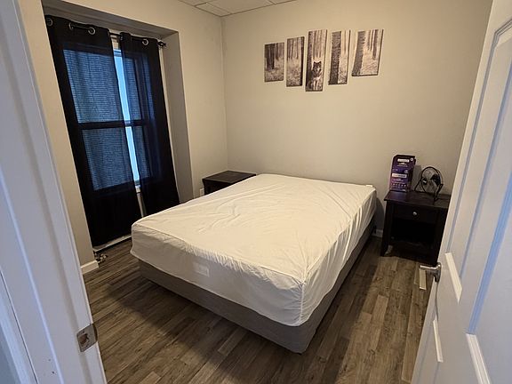 5th image of 712 Champion St #1