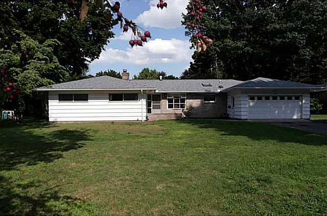 1st image of 23 Larchwood Dr
