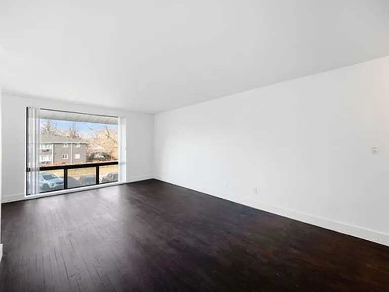 314 Oakland Ave — Photo 7