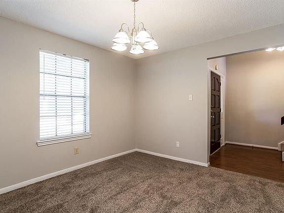 4th image of 17319 Huntersglen Cir