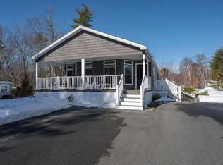 9-9A Winter St, Salem, NH 03079