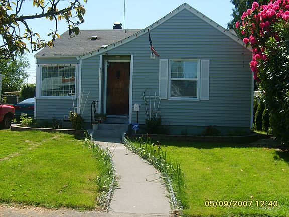 walkway to home