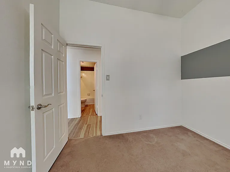 951 Freshwood Ct — Photo 13