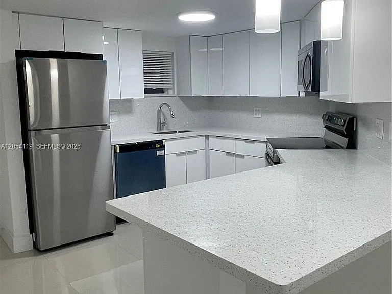 8225 Lake Dr #104 — Photo 4