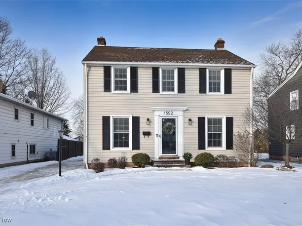 1592 Rockland Ave, Rocky River, OH 44116