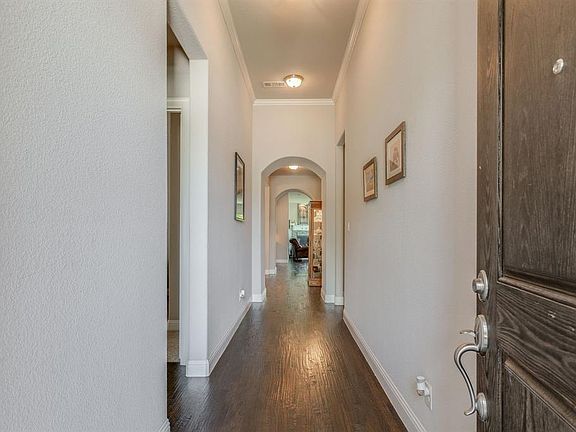 4th image of 3009 Teton Dr