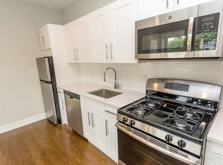 1911 W Irving Park Rd #305 L, Chicago, IL 60613