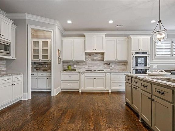 5th image of 2558 Winter Haven Ln