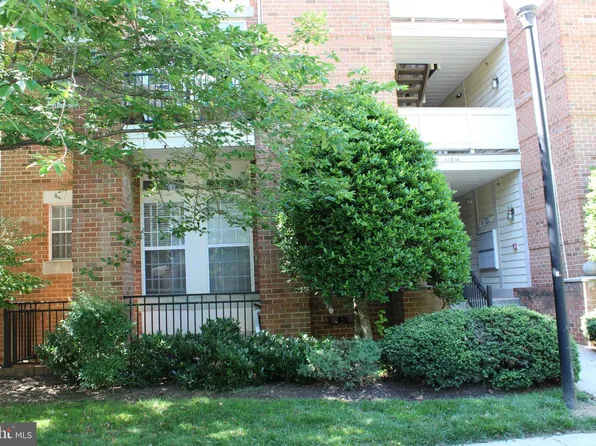 11314 Sundial Ct APT B, Reston, VA 20194