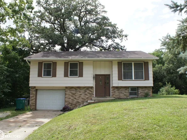 1021 Creek St, Webster City, IA 50595