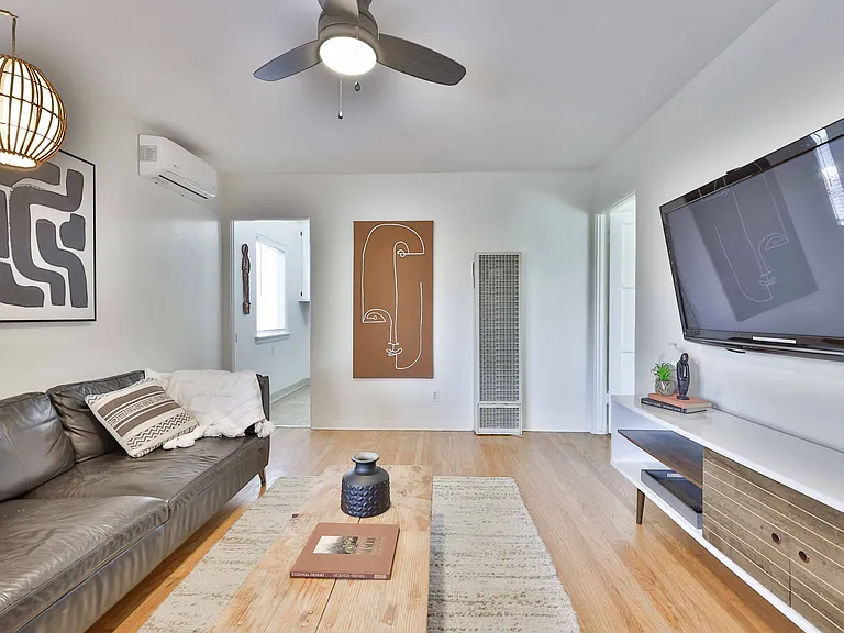 4788 W Mountain View Dr #B — Photo 7