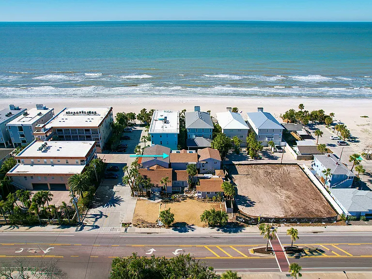 Gulf Blvd — Photo 58