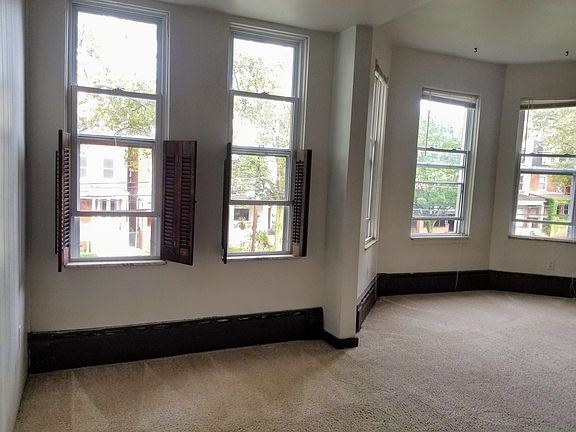 4th image of 231 S Mathilda St #352