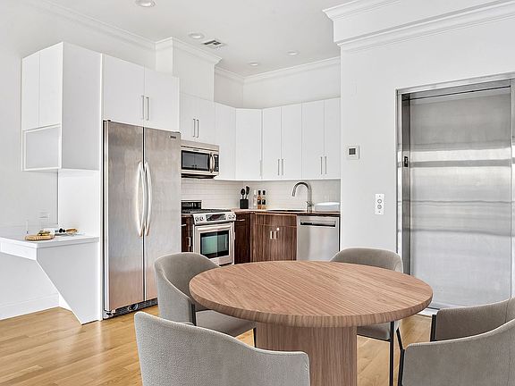 5th image of 51 Woodhull St APT 3R