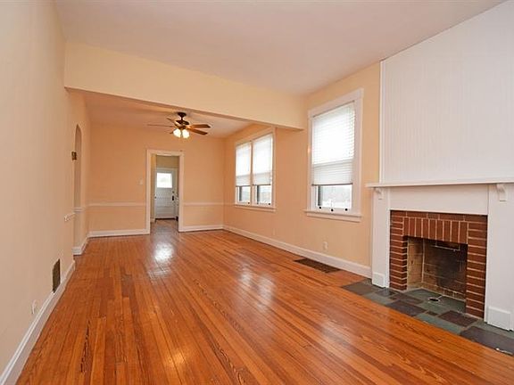4th image of 3881 Paxton Ave
