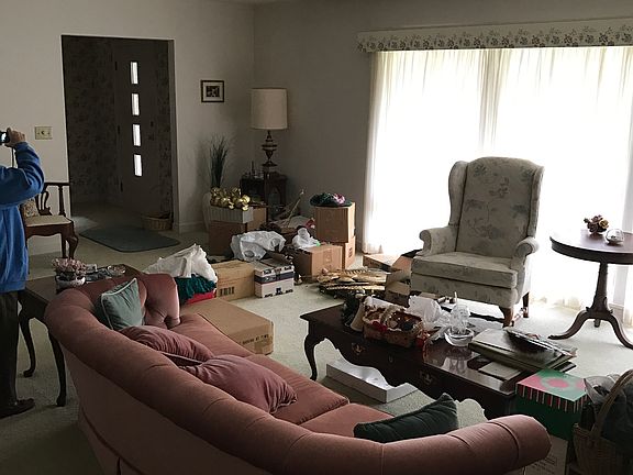 3rd image of 2693 Swiss Ln