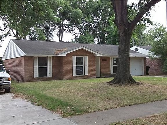 2nd image of 5847 Greencraig Dr