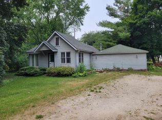 8020 McHenry St, Burlington, WI 53105