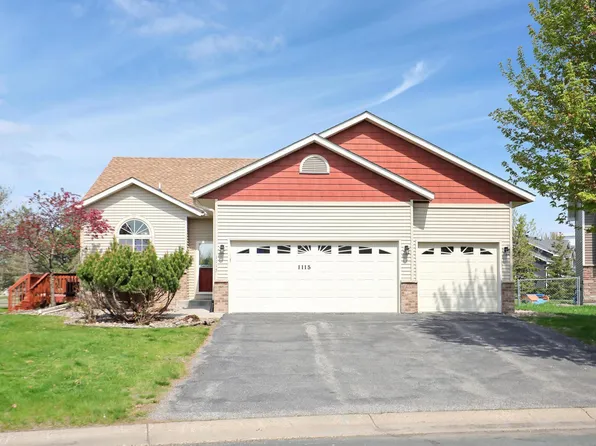 1115 Village St SE, New Prague, MN 56071