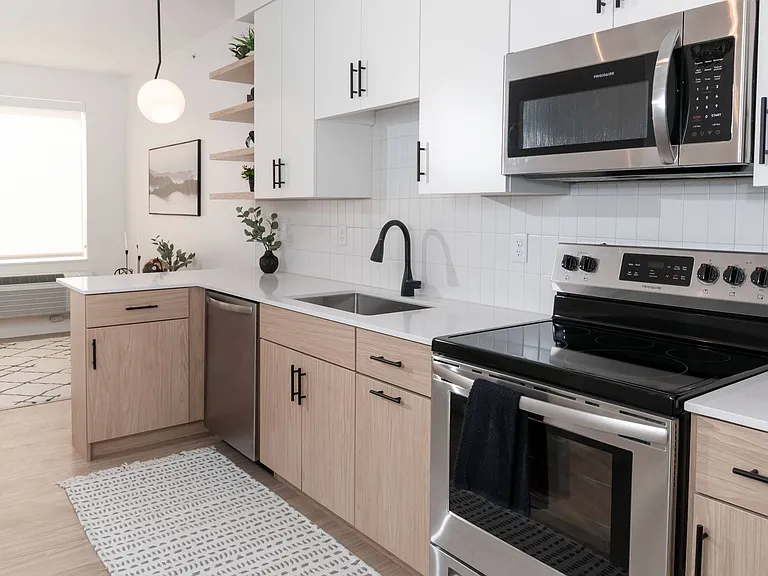 CityLine — Photo 3