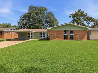 5280 Swallow Dr, Beaumont, TX 77707