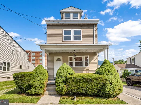 920 Stewart St, Bridgeport, PA 19405