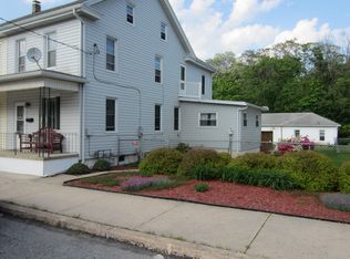 411 White St, Weissport, PA 18235